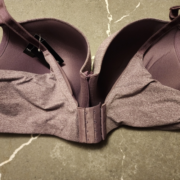 Torrid Back Smoothing bra 50C - Picture 2 of 2